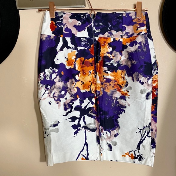 Premise Skirt - Picture 6 of 8